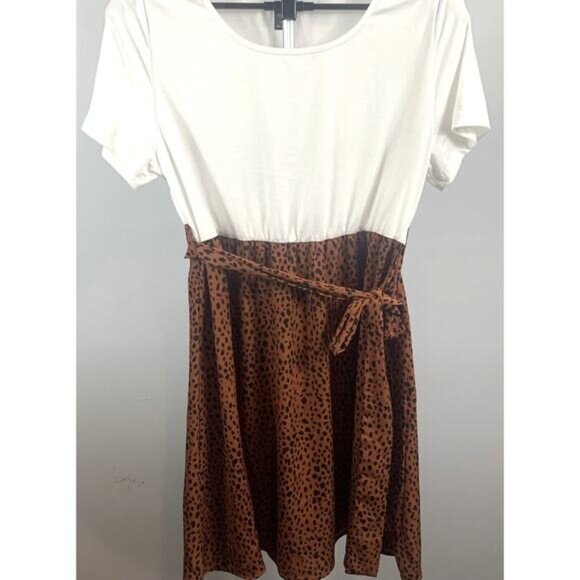 SHEIN Dresses & Skirts - Shein Curve Leopard, White Baby Doll Dress 1XL